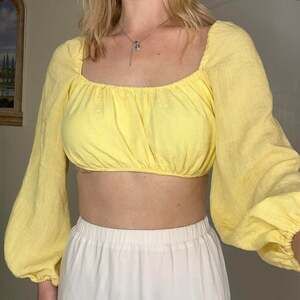 Kourt Puff Sleeve Ultra Cropped Top
